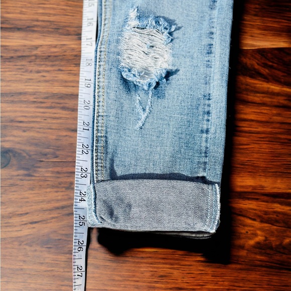 Boohoo distressed jeans | Medium Wash | Size 0 | NWOT - Picture 6 of 10